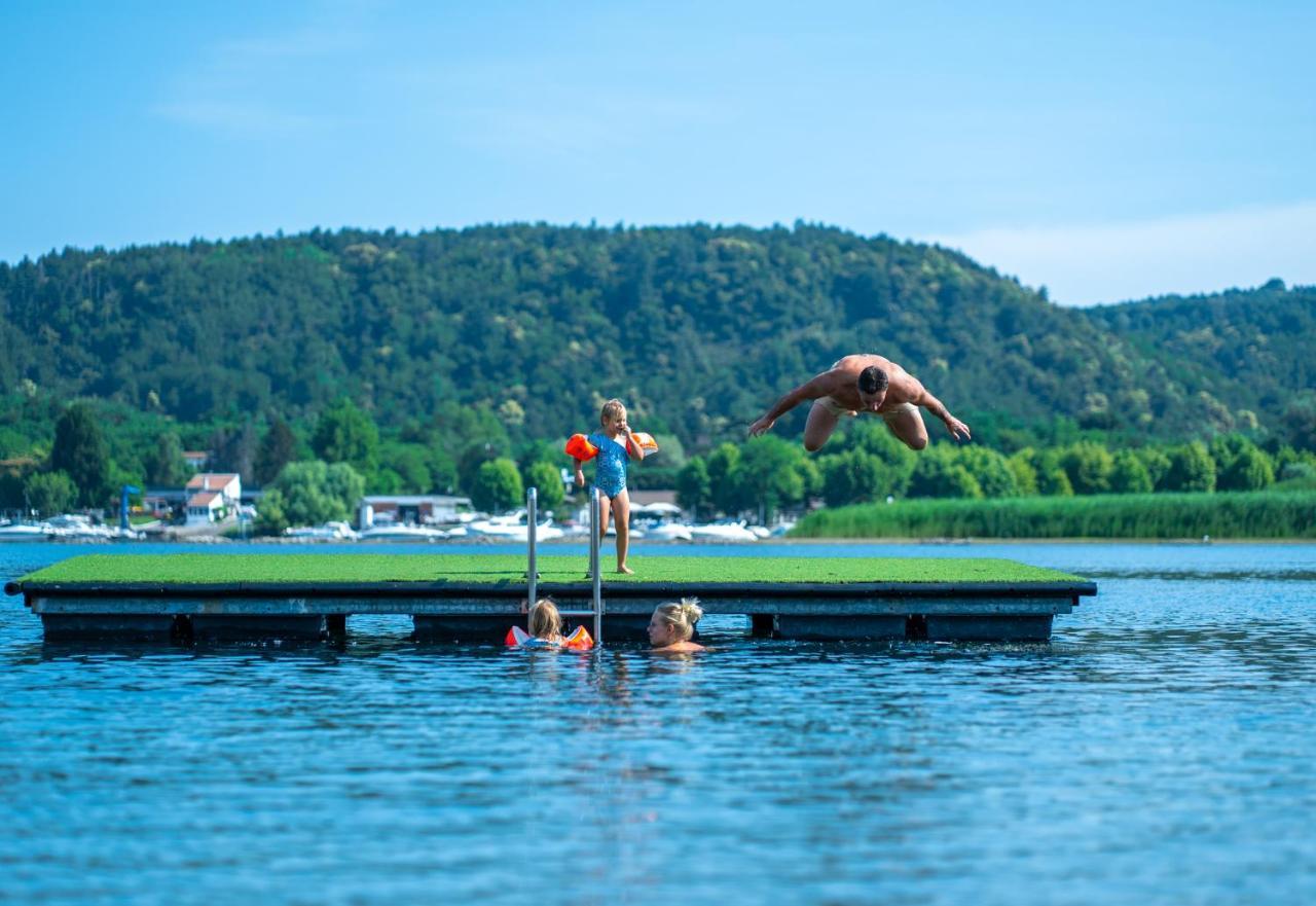 Готель Camping Lido Verbano Кастеллетто-сопра-Тічіно Екстер'єр фото